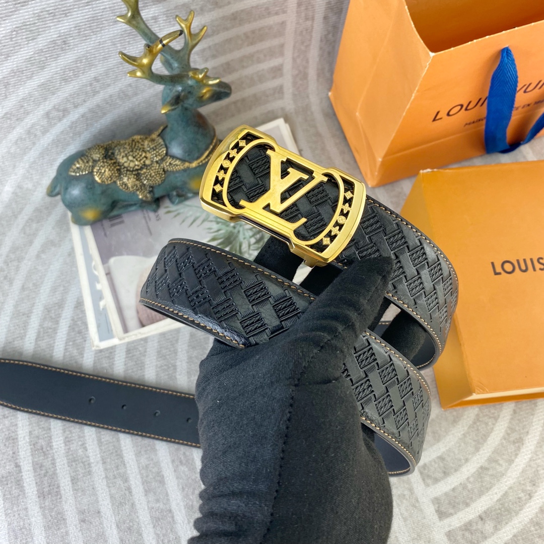 LV💕 特种皮腰带系列 ，原厂五金精品不锈钢扣，手感柔软舒适 宽3.8CM。