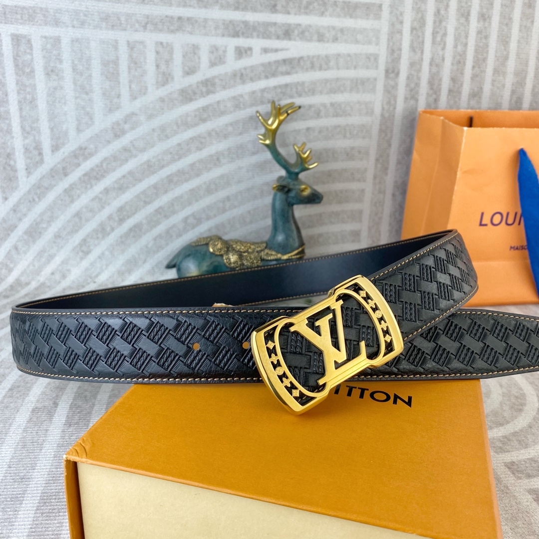 LV💕 特种皮腰带系列 ，原厂五金精品不锈钢扣，手感柔软舒适 宽3.8CM。