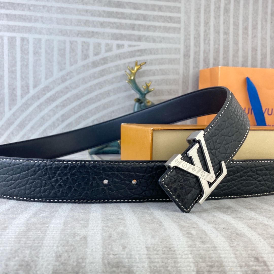 LV💕 特种皮腰带系列 ，原厂五金精品不锈钢扣，手感柔软舒适 宽3.8CM。