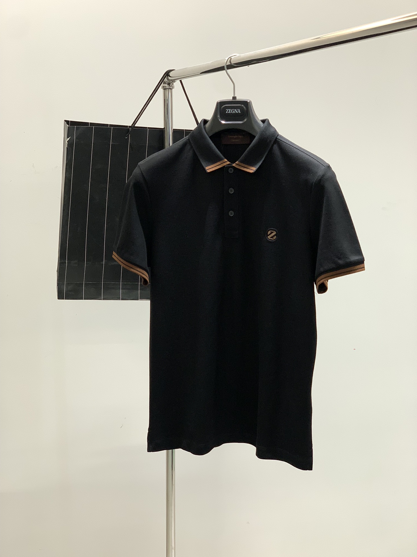 NO:161675,,Jeria Classic lapel POLO short sleeves Material Bead Flooring Cotton Suitable for seasonal summer Collar lapel Sleeve long and short sleeve Sleeve regular sleeves Sleeve regular sleeves Sleeve regular sleeves Sleeve regular sleeves Sleeve regular fittings Others Thickness Regular Size 48-58 Size chart 48 Long 68 Bust 100 Shoulder width 43 50 Long 69 Bust 104 Shoulder width 45 52 Long 70 Bust 108 Shoulder width 47 54 Long 72 Bust 112 Shoulder width 49 56 Long 74 Bust 116 Shoulder width 51 58 Long 76 Bust 120 Shoulder width 53, T-shirt,alexander wang19860909,杰力亚 经典翻领POLO短袖 材质 珠地棉 适用季节夏 领型翻领 袖长短袖 袖型常规袖 衣长常规 版型常规 款式其他 厚度常规 尺码 48-58 尺码表48衣长68胸围100肩宽43 50衣长69胸围104肩宽45  52衣长70胸围108肩宽47  54衣长72胸围112肩宽49  56衣长74胸围116肩宽51  58衣长76胸围120肩宽53,,T-shirt,alexander wang,Men's clothing