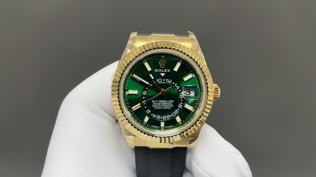 NO:392997,Today recommended Rolex Shipman (Skywalker) new model gold green face 42mm 9002 machine top quality real-life shipping, rolex, gold19860909今日推荐劳力士纵航者(天行者) 新款 黄金绿面 42mm 9002机 顶级品质 出货实拍,,rolex,gold,Watch