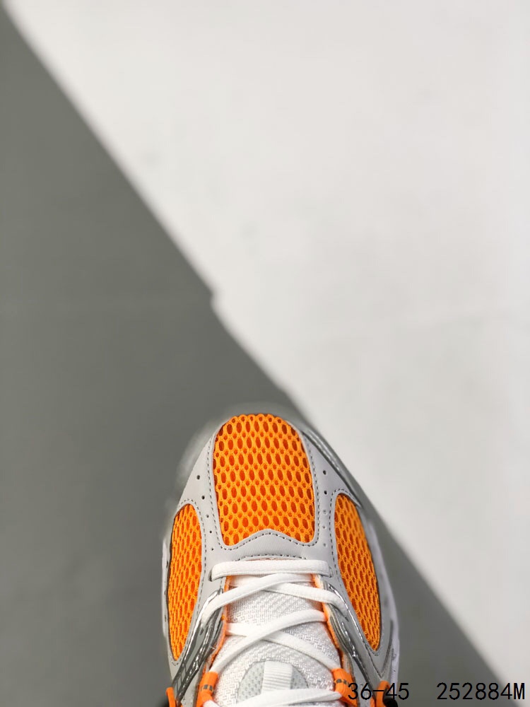 Nike V5 RNR Lightweight Cushioning Retro Sneakers - HJ5228-003 9 i1746698801 9910 7