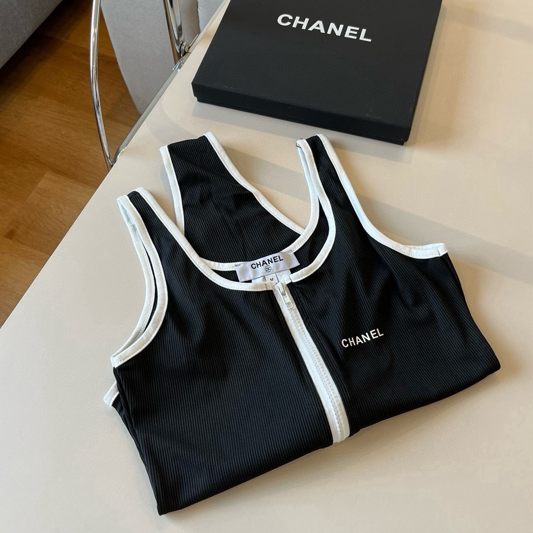 P
Chanel香奈儿官方新款泳衣连体比基尼👙，高端定制，S M L XL