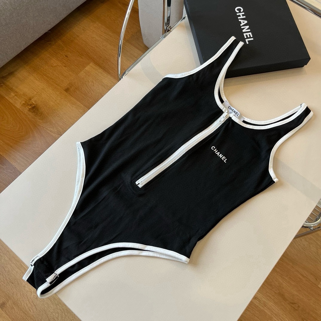 P
Chanel香奈儿官方新款泳衣连体比基尼👙，高端定制，S M L XL