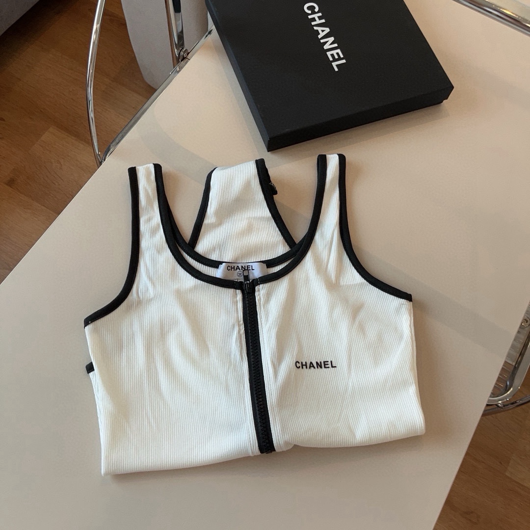 P
Chanel香奈儿官方新款泳衣连体比基尼👙，高端定制，S M L XL