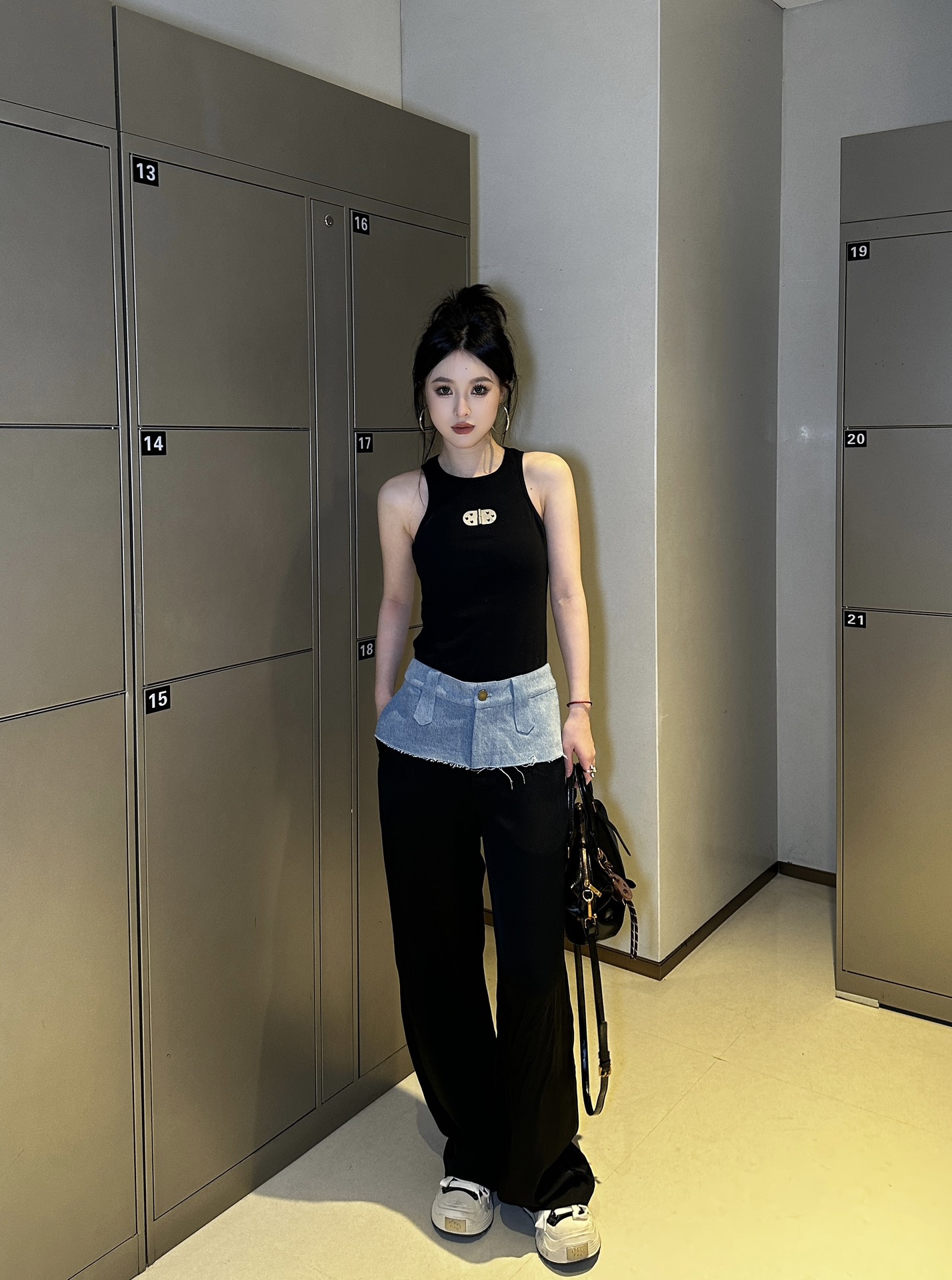 Black top map display. - 图片 1