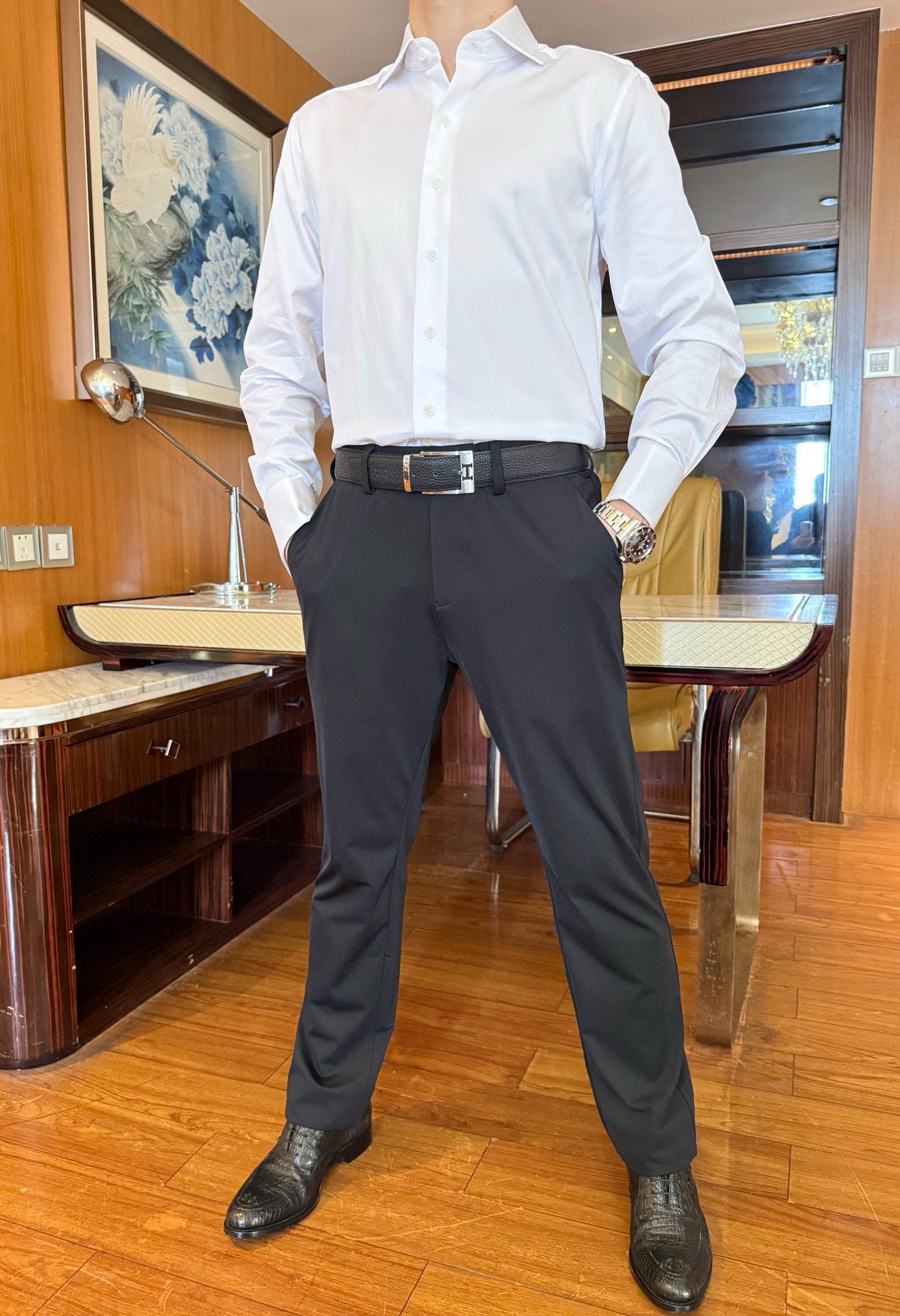 NO:160323,Jenya-2025 counter latest hit (original standard) shirts are shipped in white, and European and American counters are released simultaneously!  Selected Italian custom-made cotton fabrics with simple and elegant designs, specific cufflink embellishments show elegance, business and leisure are very good. Number of codes 38-42 (model 173/130 wears 38, with Hong Kong Lane Crawford gift box packaging), zegna, alexander wang19860909杰尼亚-2025专柜最新爆款（原标）衬衣白色出货 欧美专柜同步发售！精选意大利定制精棉面料搭配简约大方的设计,特定袖扣点缀彰显雅致 商务休闲都非常不错.码数38-42（模特173/130穿38,配香港连卡佛礼盒包装）,,zegna,alexander wang,Men's clothing