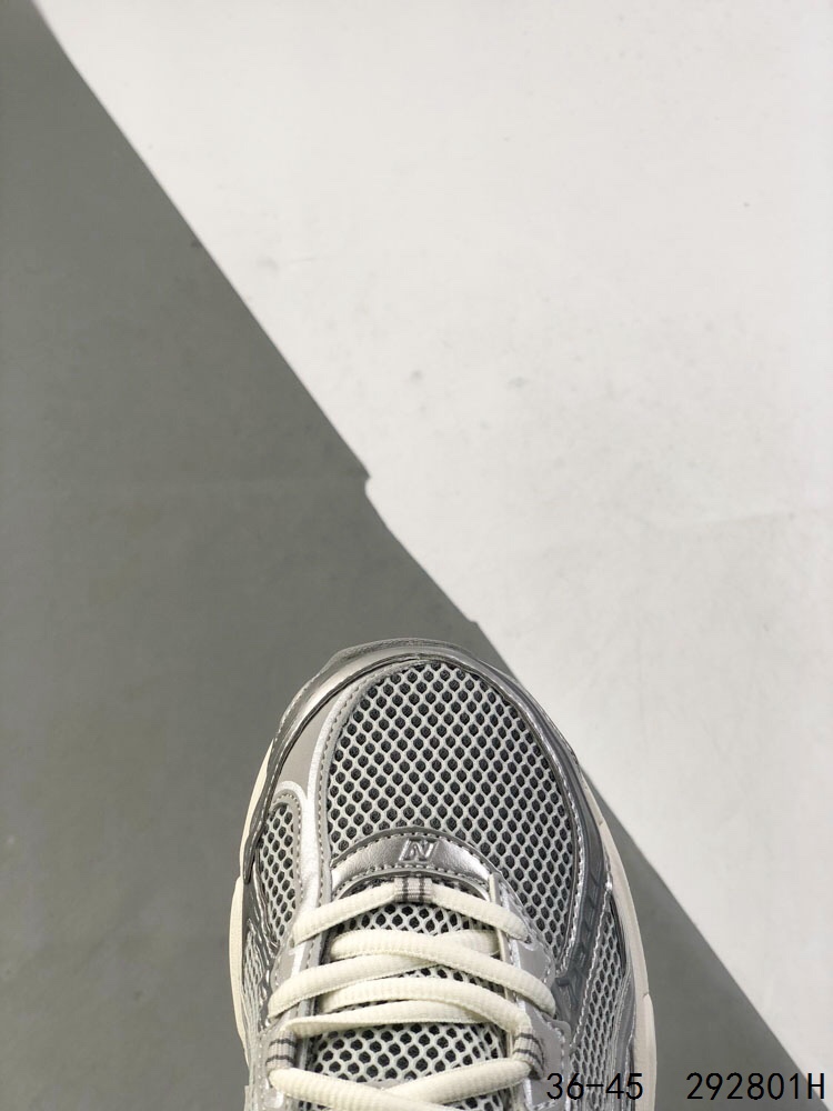 New Balance 740 Series Retro Running Shoes - Breathable & Stylish 9 i1746764998 439 7