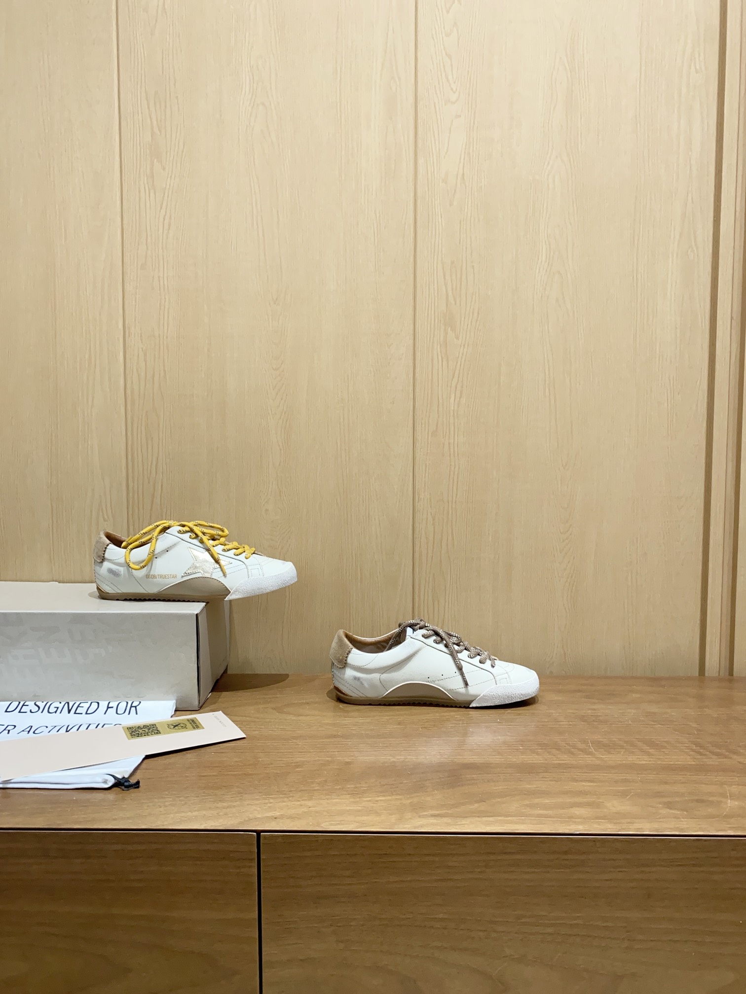 Golden Goose True Star: Retro Style with Modern Twist in Sneakers - 图片 2