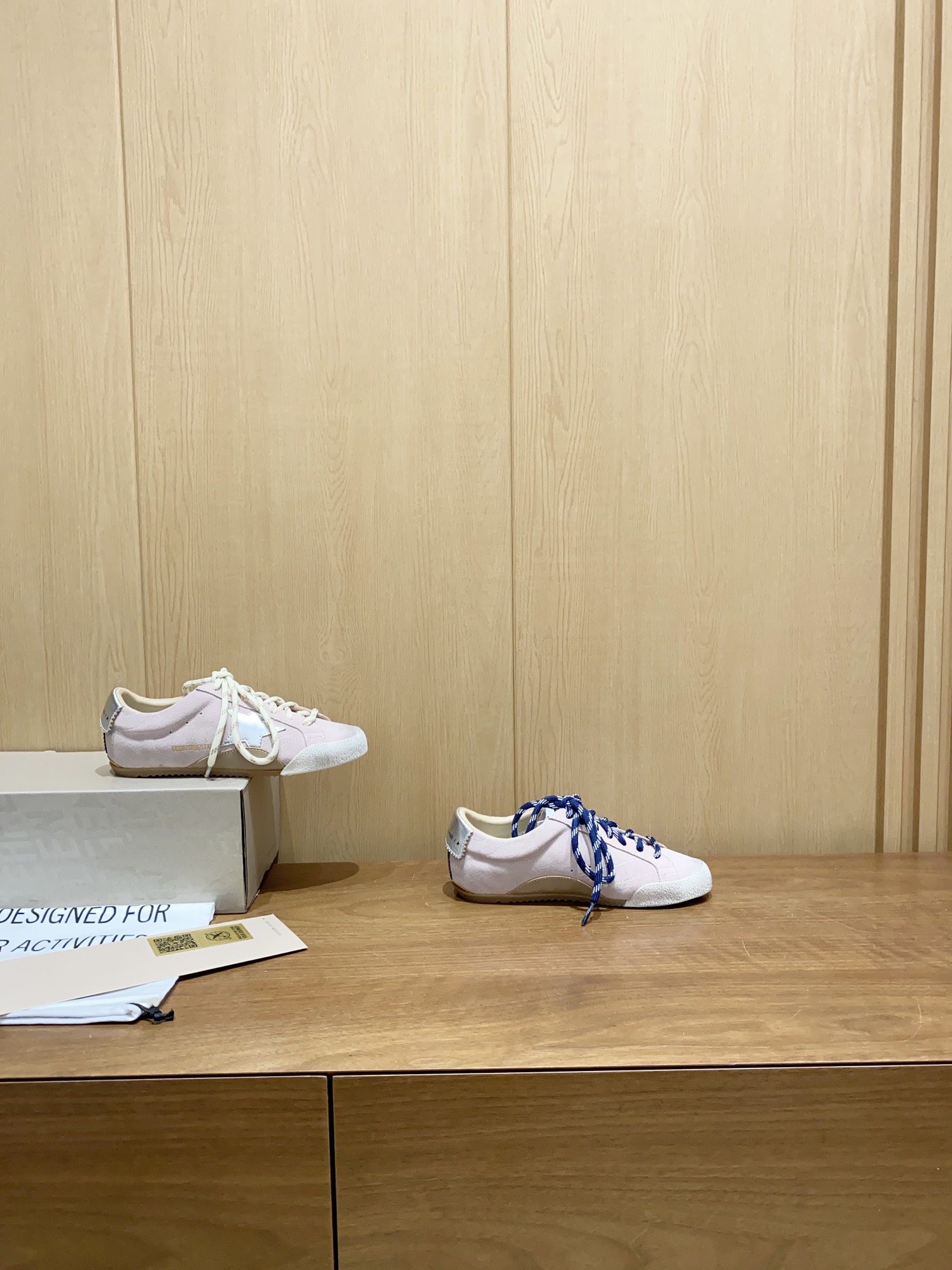 Golden Goose True Star: Retro Style with Modern Twist in Low-Key Shoes - 图片 2
