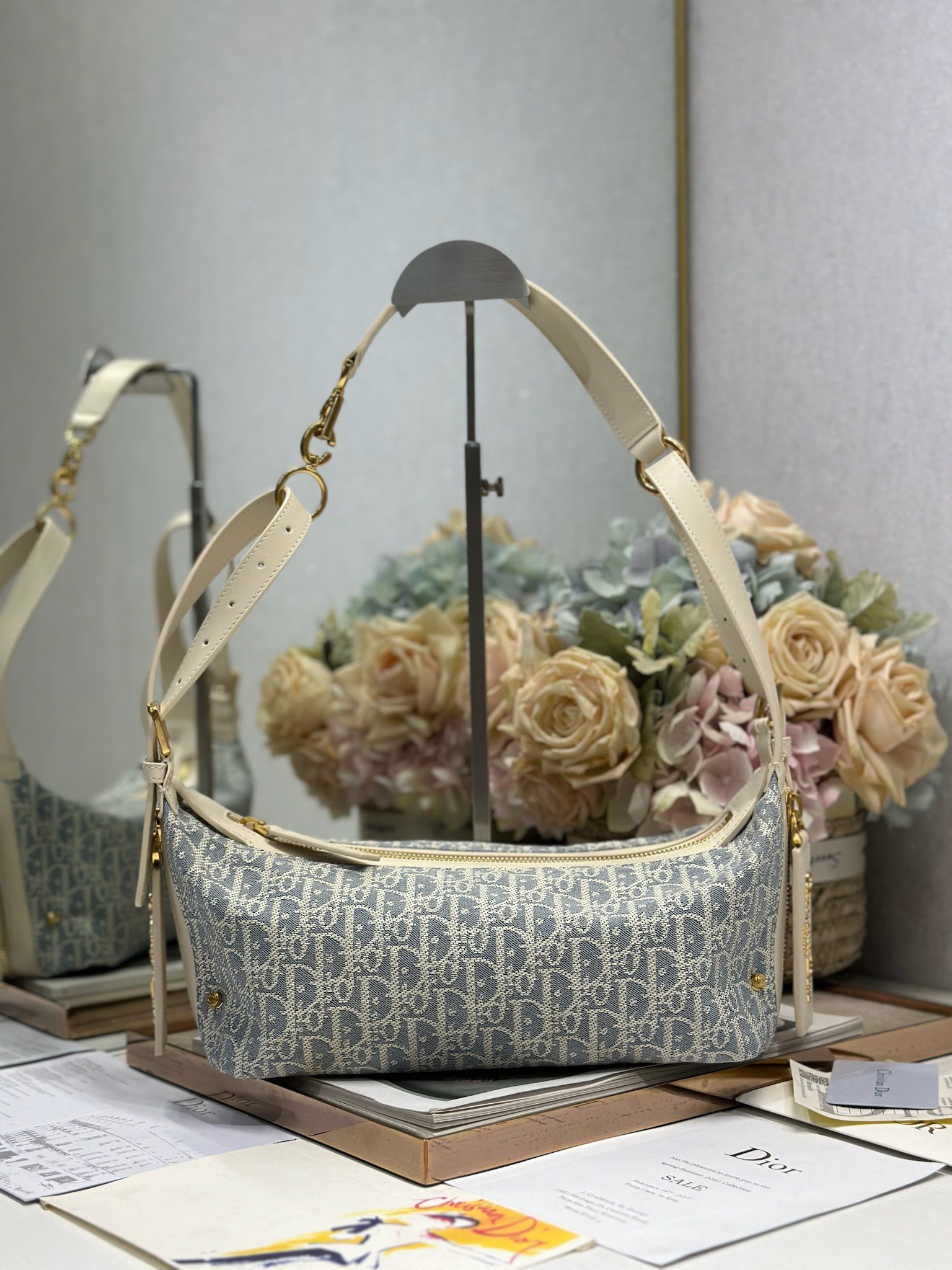 NO:213211,Small D-Journey handbag 