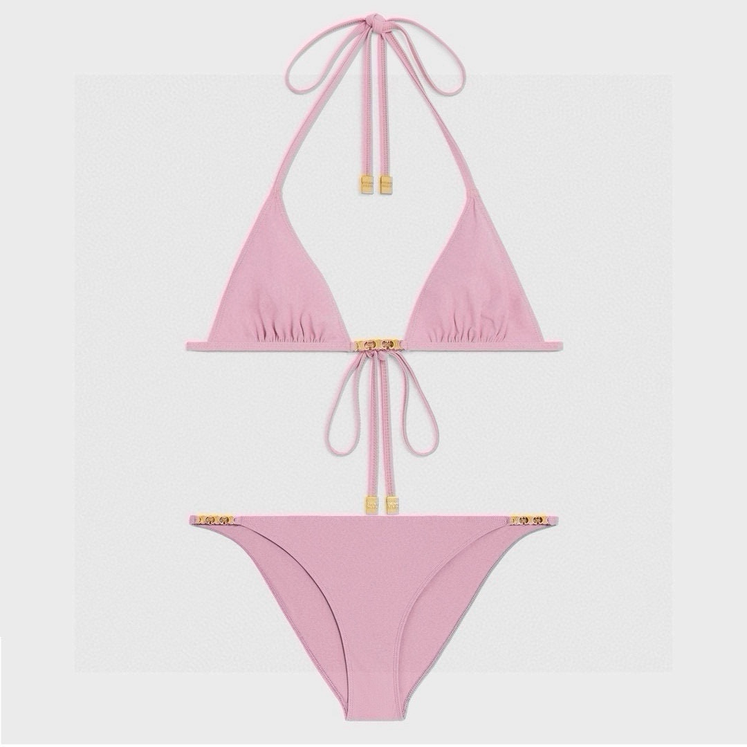 NO:305386,Celine Celine's new bikini, S M L XL. Details to be updated. Swimsuits, swimsuits, swimming trunks, bikinis, celine, celine, swimsuits, bikinis19860909Celine赛琳新款比基尼, S M L XL.细节待更新泳衣泳裤比基尼,泳衣，泳裤，比基尼,celine,celine,swimsuits,bikinis,accessory