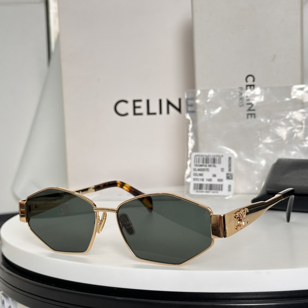 NO:258190,All colors arrive CELIN*MODEL:CL40257U SIZE:56-glasses sunglasses, glasses, christian louboutin, celine19860909齐色到货 CELIN*MODEL:CL40257U SIZE:56口17-眼镜墨镜太阳镜,眼镜,christian louboutin,celine,glasses