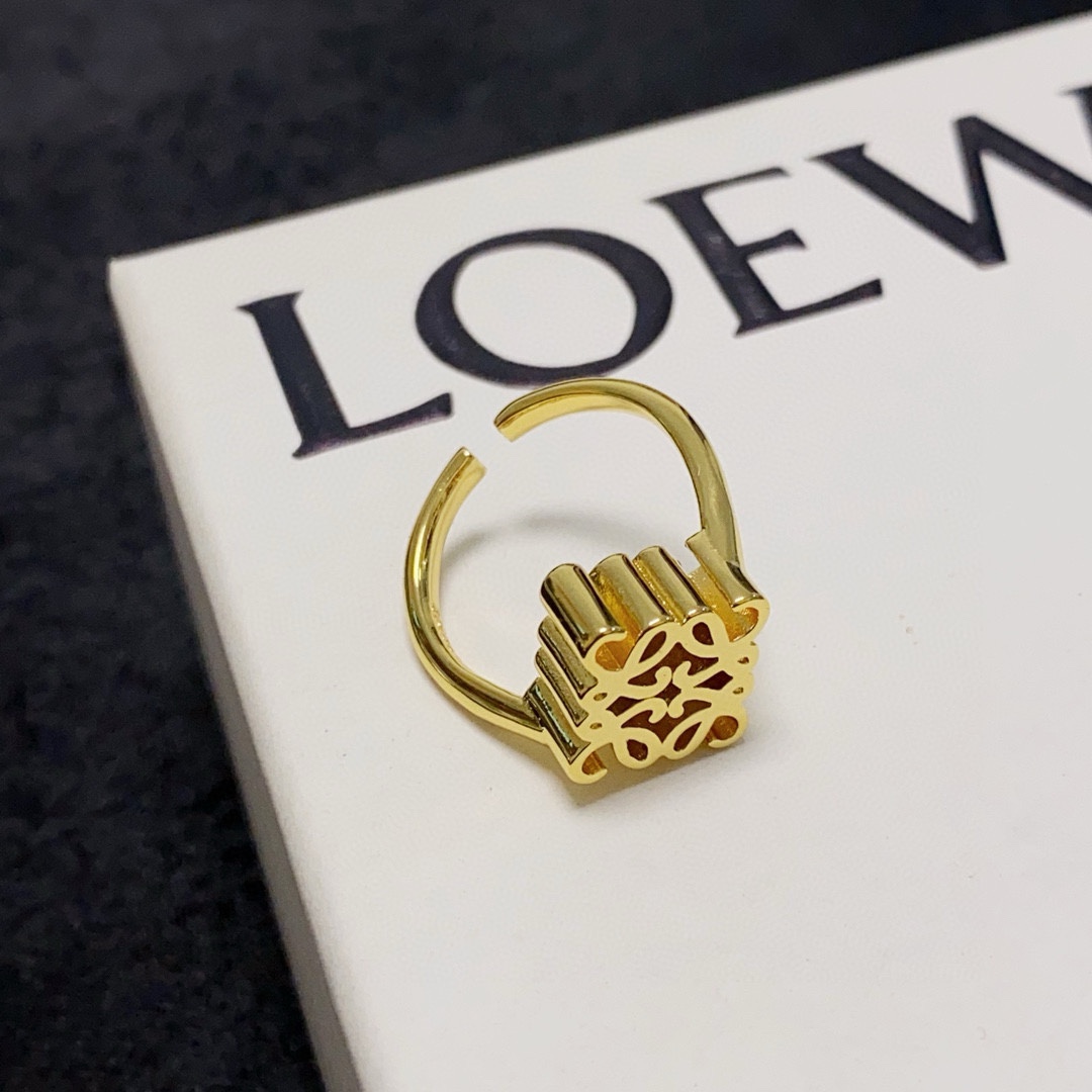 Loewe Open Ring: Simplistic and Super-Mix Design. - 图片 4
