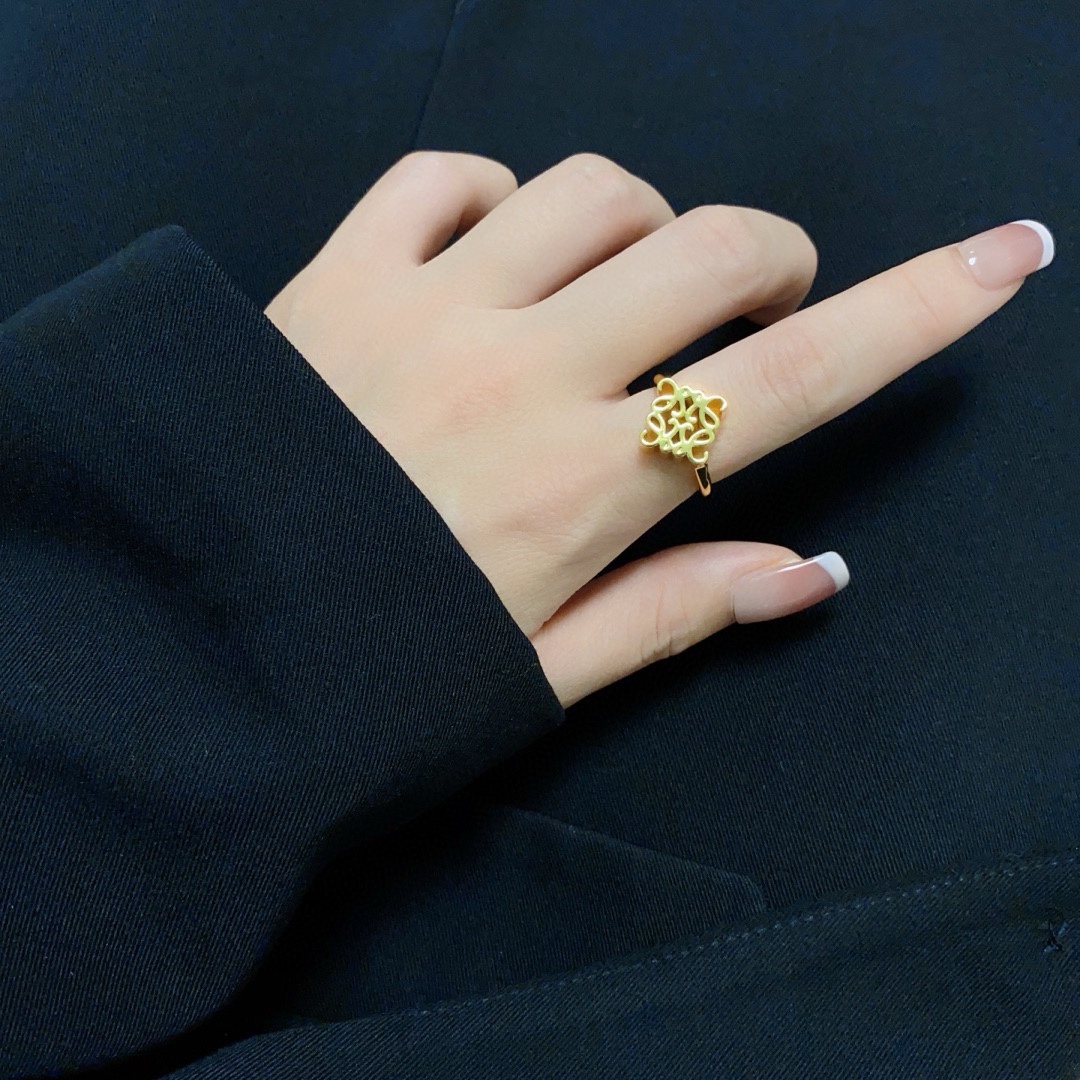 Loewe Open Ring: Simplistic and Super-Mix Design. - 图片 2