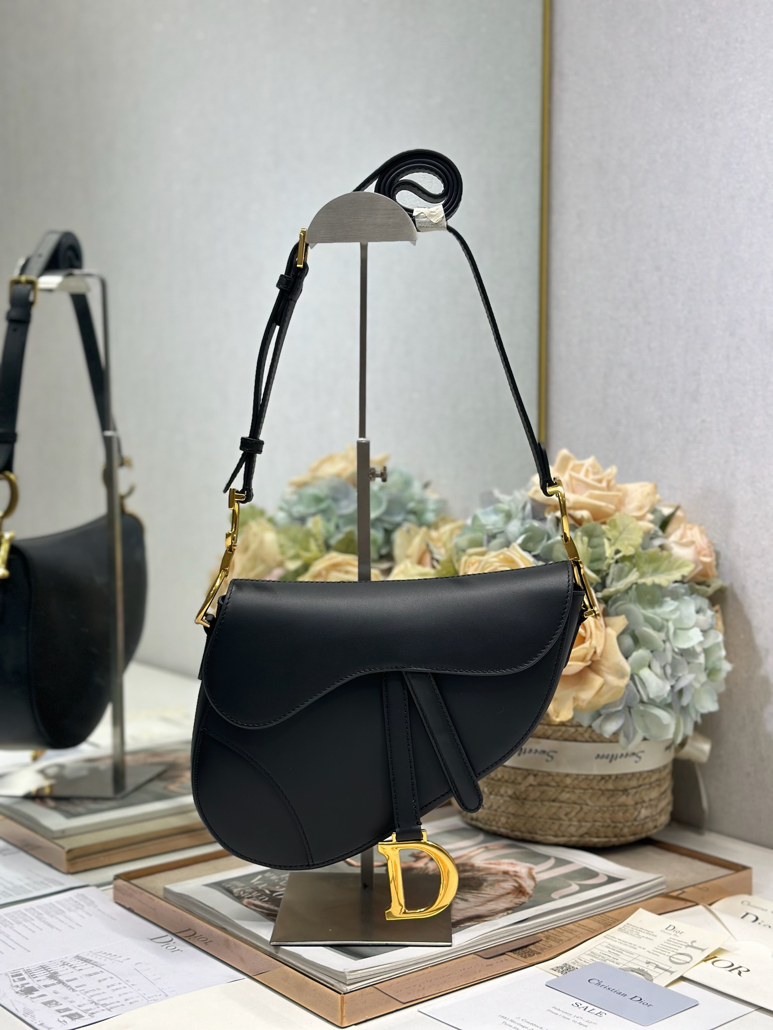 NO:213228,Medium Soft Saddle Bag (with shoulder strap) 