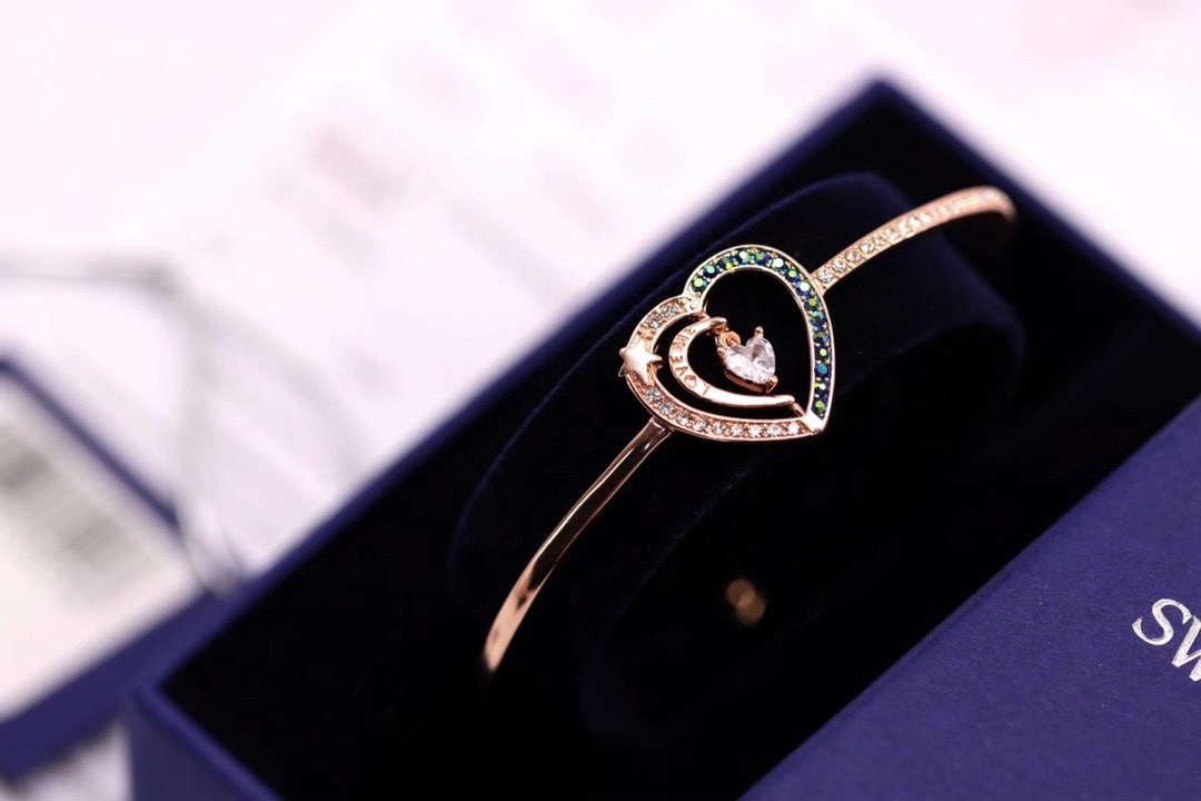 Romantic Swarovski Star Night Heart Bracelet: Elegant Design for Her in Your Life - 图片 4