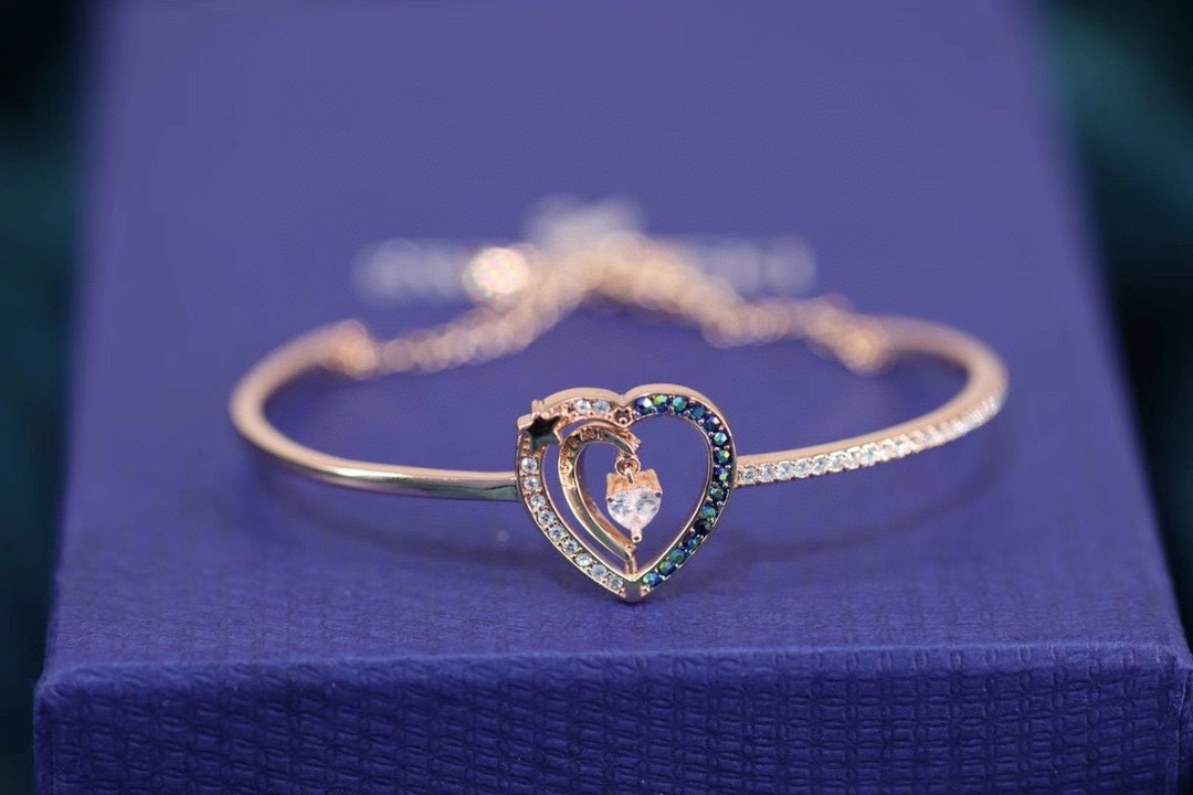 Romantic Swarovski Star Night Heart Bracelet: Elegant Design for Her in Your Life - 图片 6