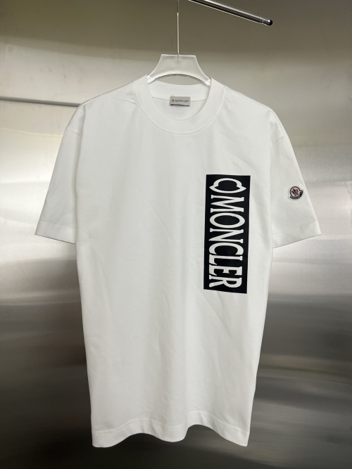 Moncler Men's Classic Fit Short Sleeve T-Shirt with Logo, Casual Style 1 Moncler Men's Classic Fit Short Sleeve T-Shirt with Logo, Casual Style