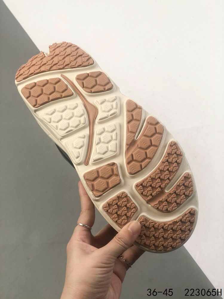 Hoka One One Bondi B3LS Running Shoes - Comfortable, Durable, and Stylish 6 i1746886171 5531 4