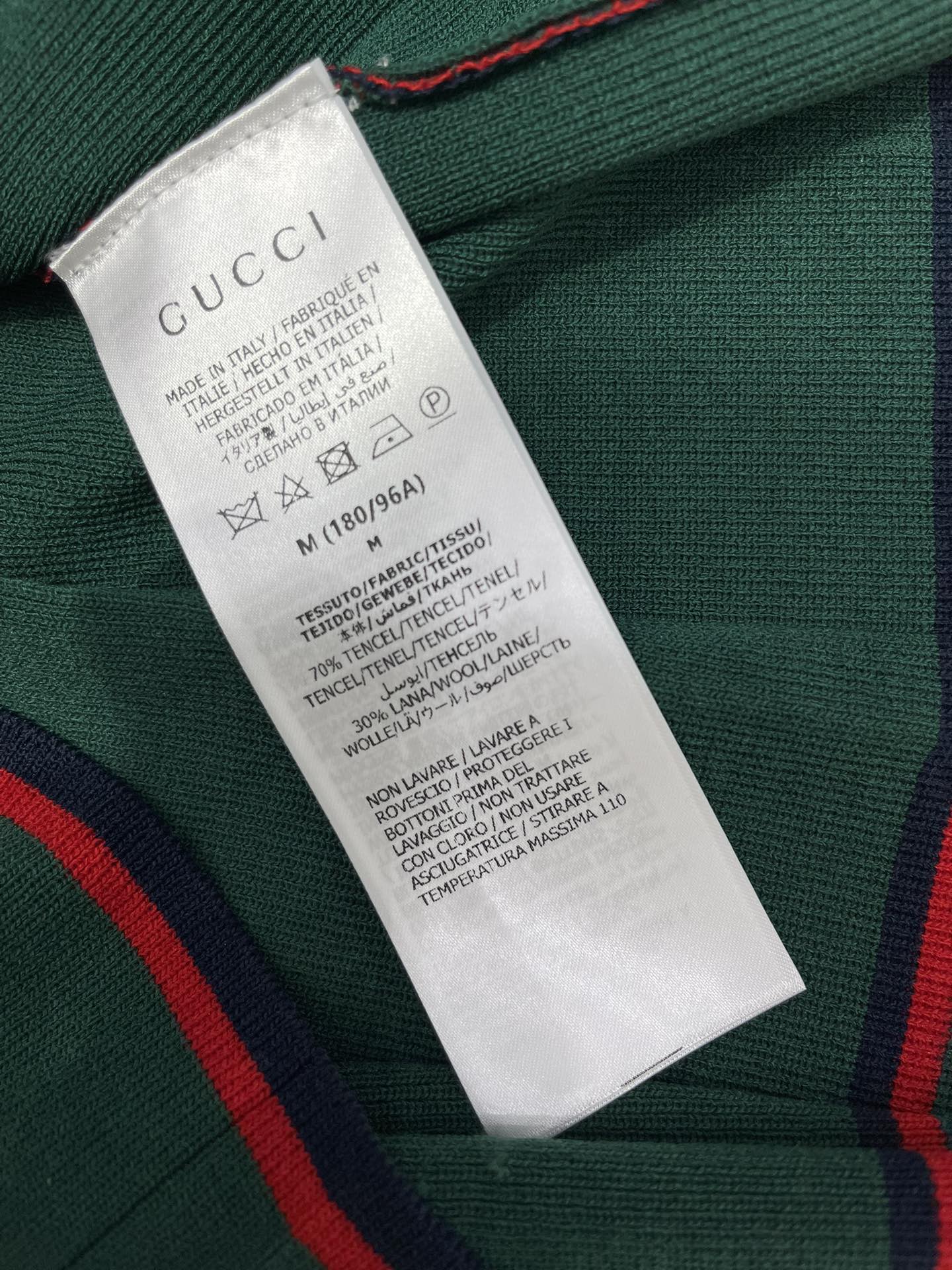 𝗚𝗨𝗖𝗖* 古驰字母刺绣修身显瘦撞色针织无袖连衣裙

👀第一眼看到这条裙子，我就被它的颜值深深吸引了！G