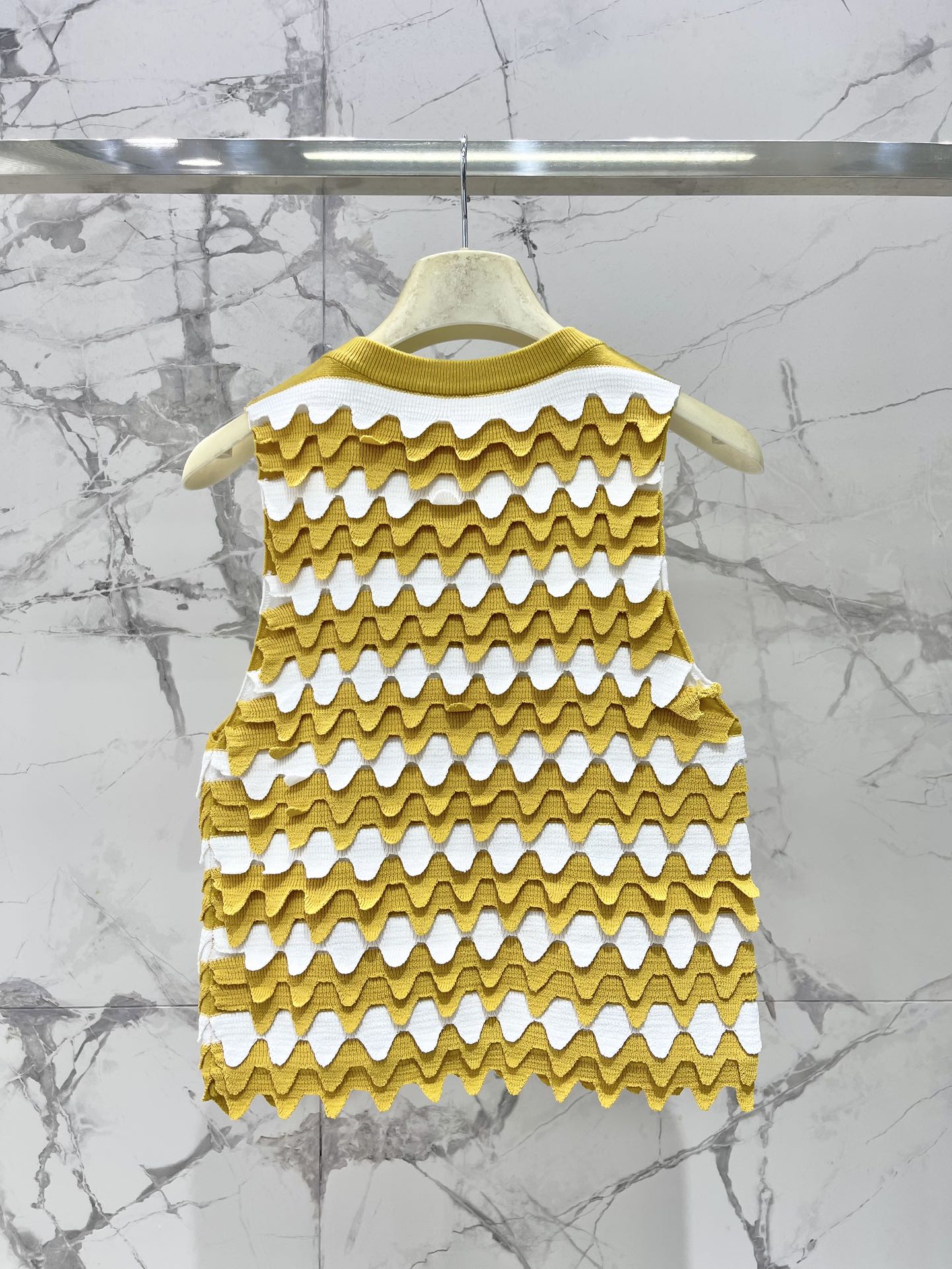 LOEWE Summer Limited Cotton Vest Fan-Shaped Knit Sleeveless Top 9 i1746954215 5725 8