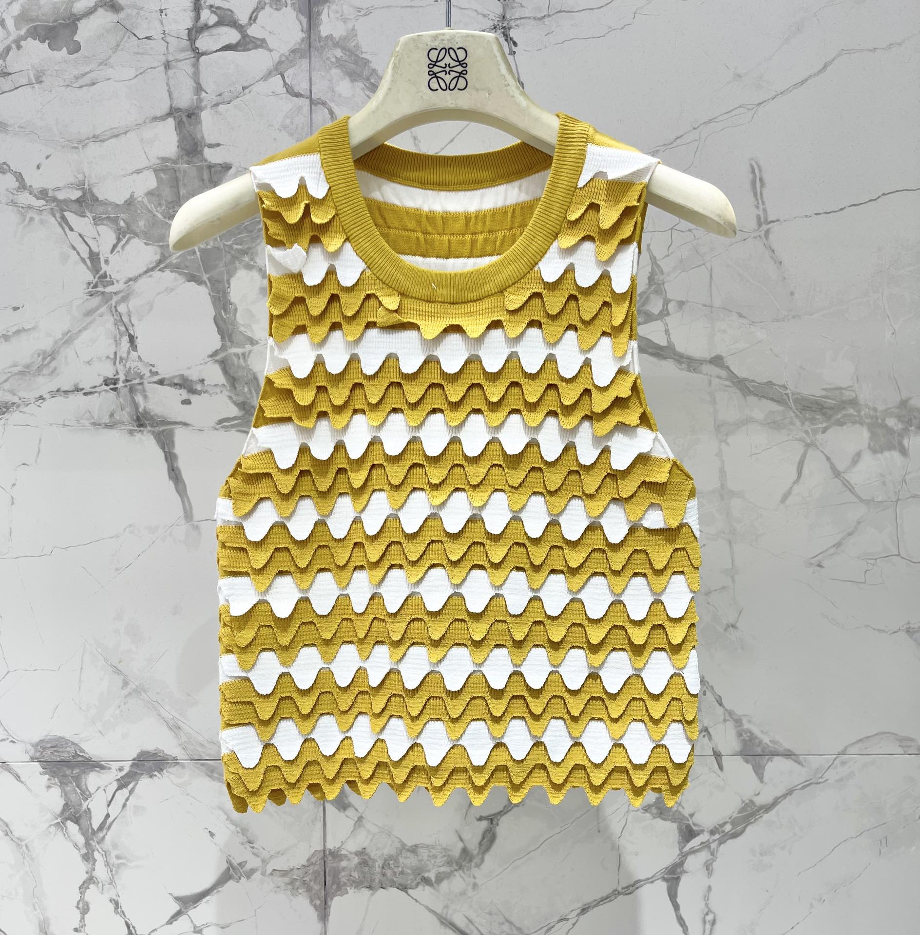 LOEWE Summer Limited Cotton Vest Fan-Shaped Knit Sleeveless Top 3 i1746954215 9040 2