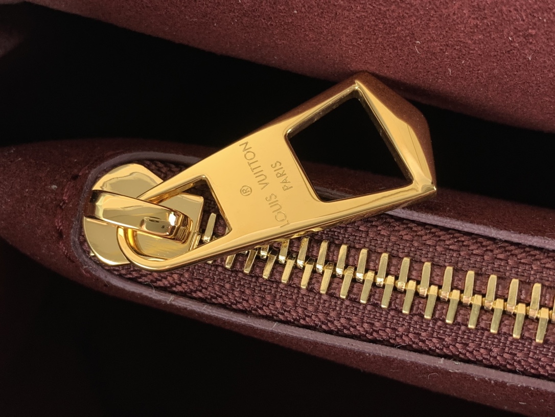 Louis Vuitton HIDE AWAY 手袋lv,包 7