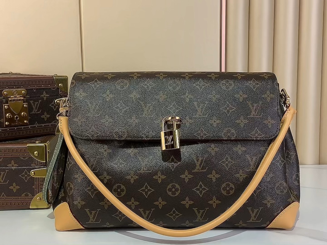 【HIDE AWAY 中号手袋 】 m14473
视频参考