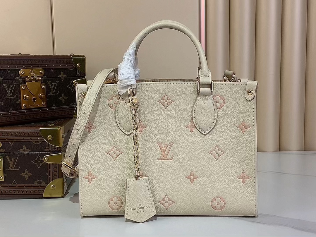 【OnTheGo 小号手袋】M14403 奶杏色（提花）视频参考