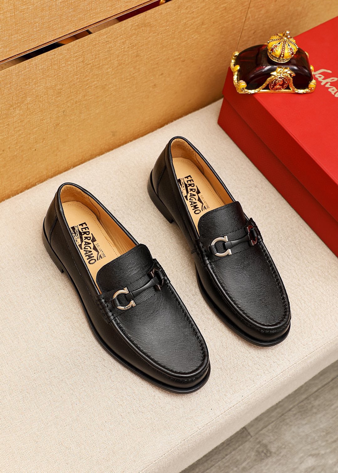 NO:284389,Product trademark Ferragamo 