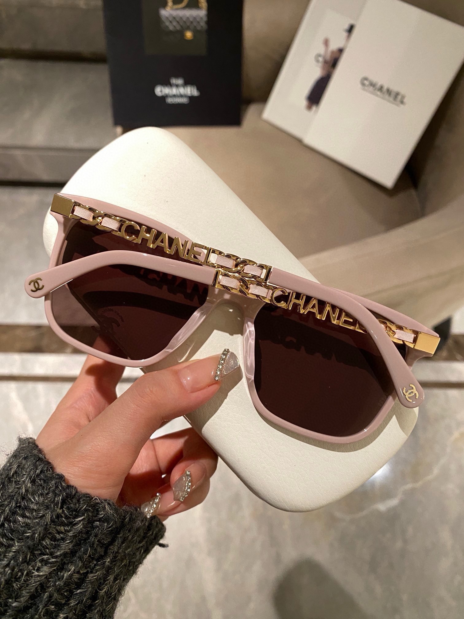CHANEL 0778 首批品质非市面抄货
独家编码识别～小脸bb🉑️直接入
佩戴舒适感绝不怕掉 细节品质看得见！
🔝🔝1408160