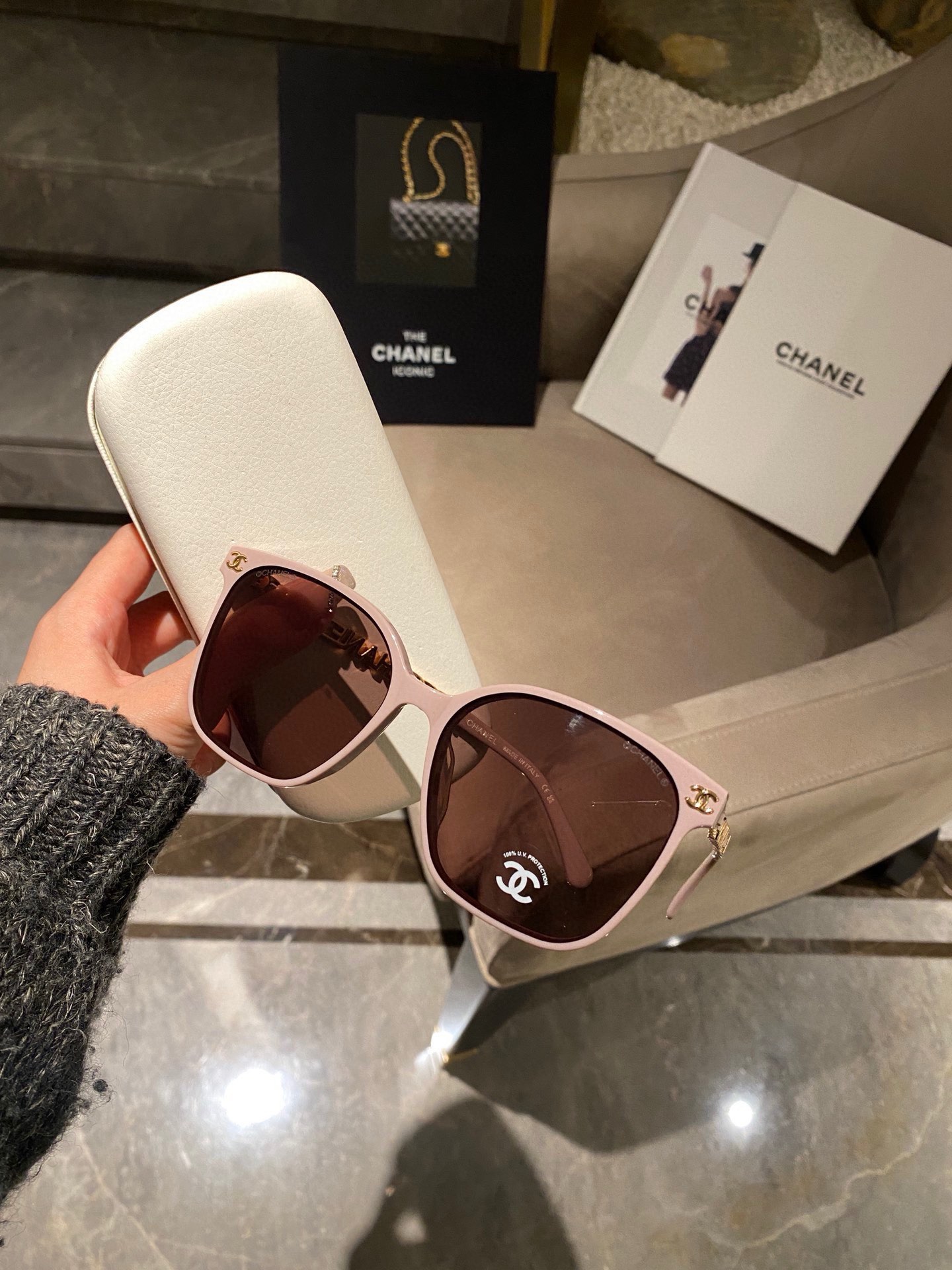 CHANEL 0778 首批品质非市面抄货
独家编码识别～小脸bb🉑️直接入
佩戴舒适感绝不怕掉 细节品质看得见！
🔝🔝1408160