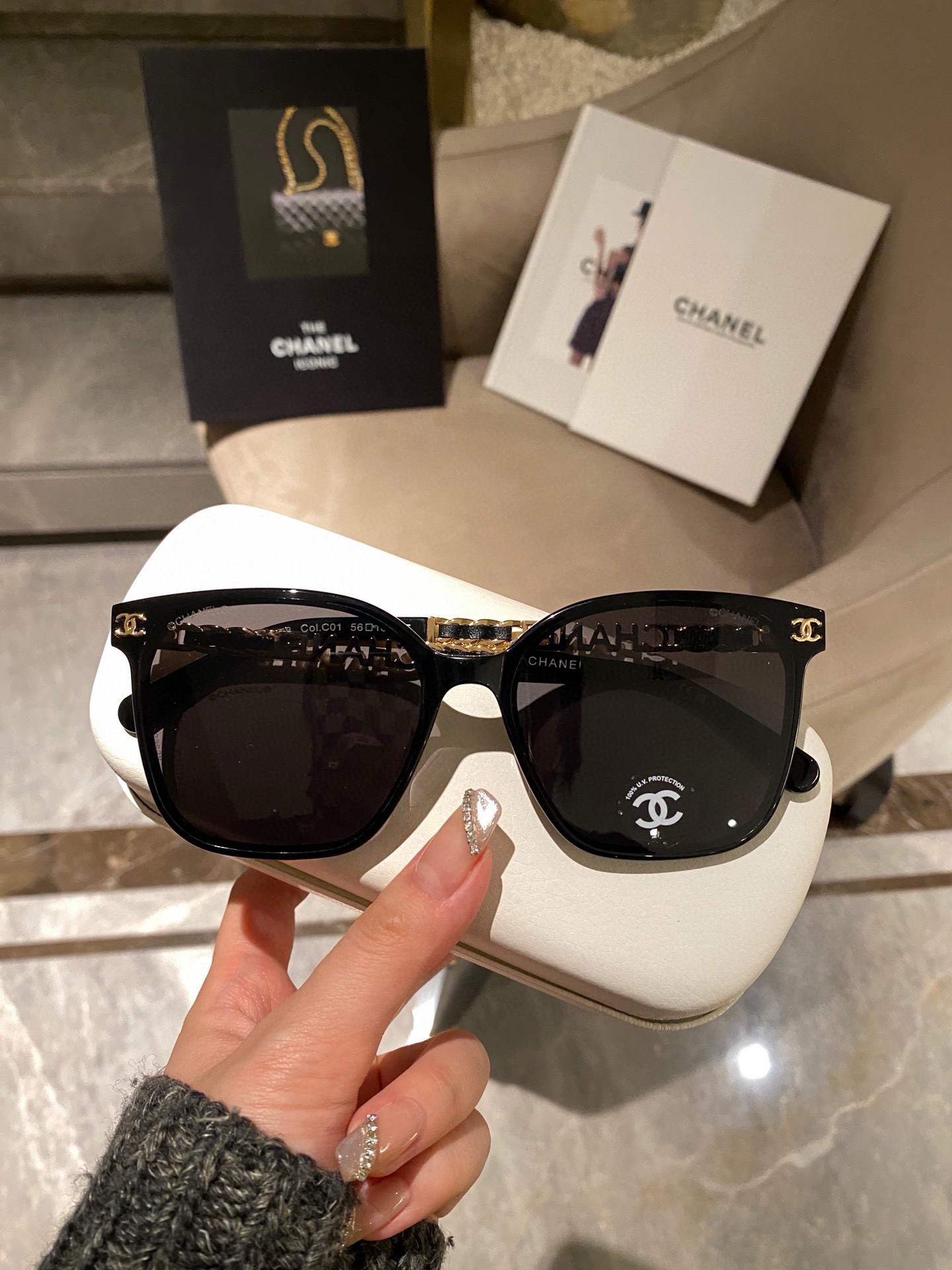 CHANEL 0778 首批品质非市面抄货
独家编码识别～小脸bb🉑️直接入
佩戴舒适感绝不怕掉 细节品质看得见！
🔝🔝1408160