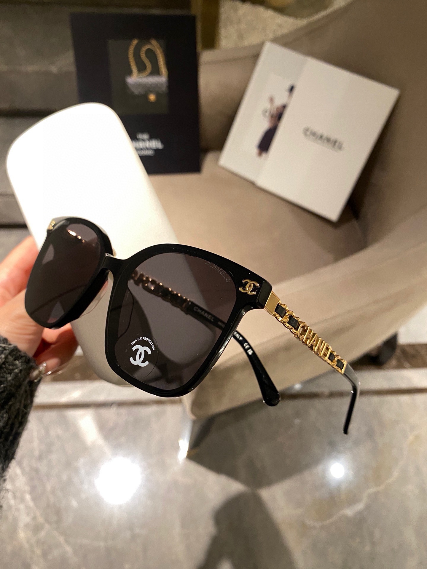 CHANEL 0778 首批品质非市面抄货
独家编码识别～小脸bb🉑️直接入
佩戴舒适感绝不怕掉 细节品质看得见！
🔝🔝1408160