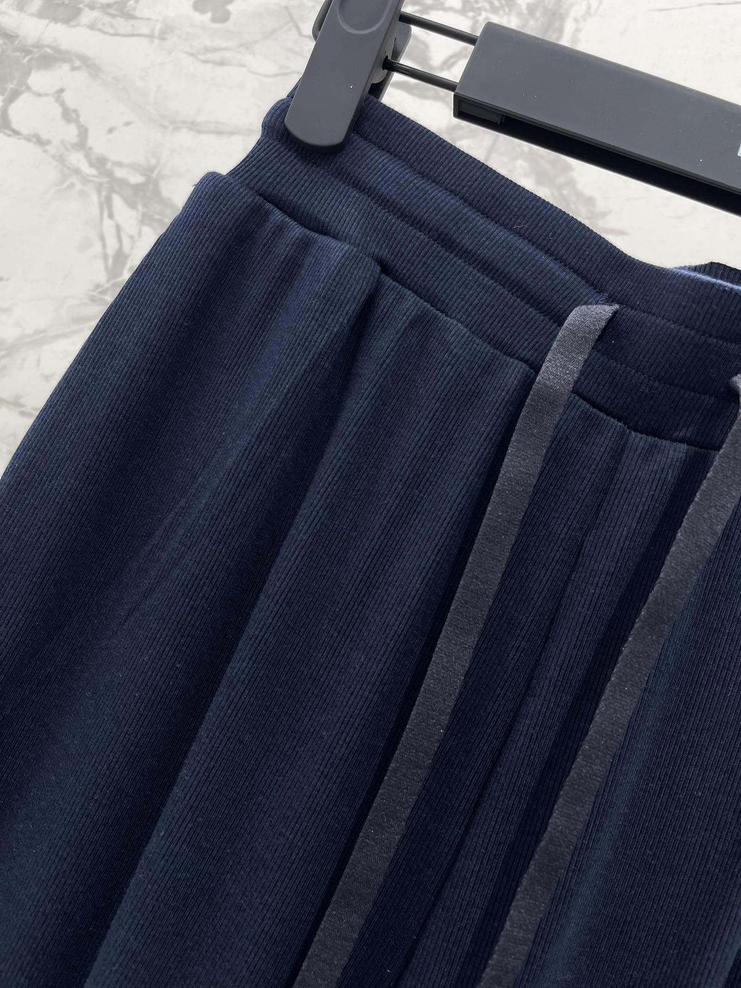 𝗖𝗛𝗥𝗢𝗠𝗘 𝗛𝗘𝗔𝗥𝗧* 克罗心十字架梵文印花套装

👗👔 这套装备简直是潮人必备啊！上衣和裤子都印满