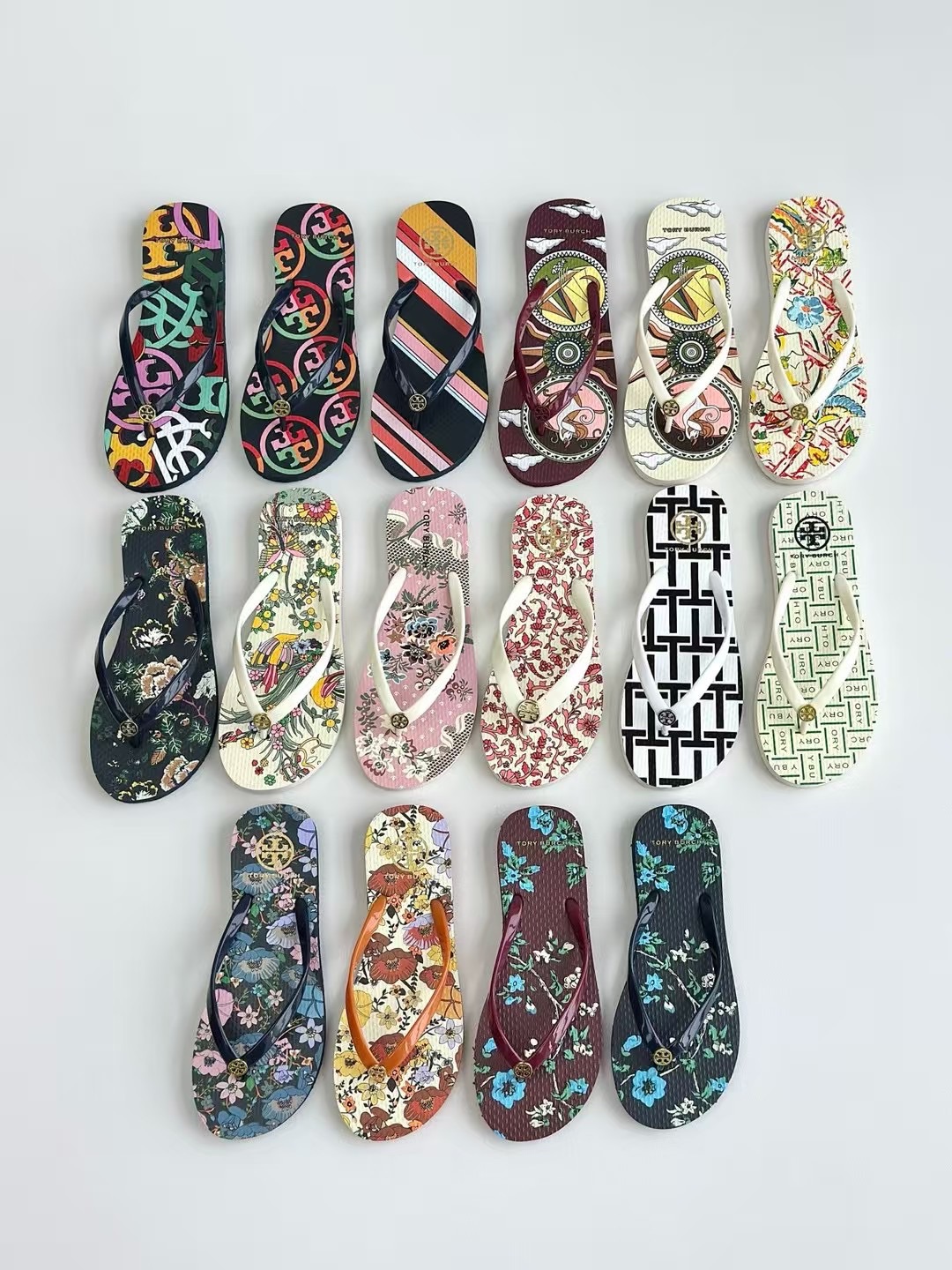 Tory Burch Women's Flip Flops Sandals - Comfortable & Stylish Summer Footwear 4 i1747021424 7400 2