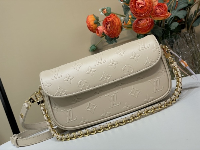 Louis Vuitton Wallet on Chain Ivy Bag M14714 - Apricot Embossed Leather 1 Louis Vuitton Wallet on Chain Ivy Bag M14714 - Apricot Embossed Leather
