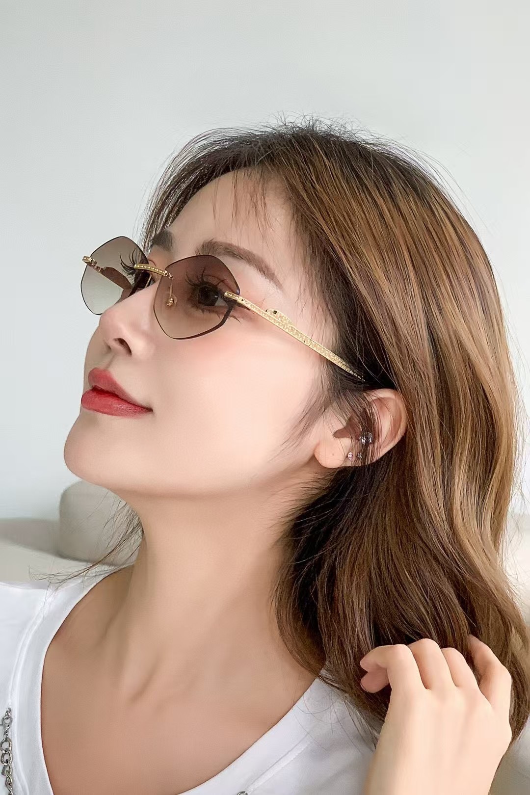 ‼️ 模特图 Cartier
MOD：CT0487S
Size：61口18-140
❤️❤️❤️