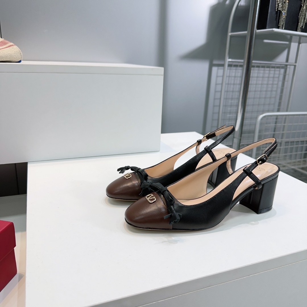 Valentino’s High-Quality Butterfly Shoes for Spring/Summer 2025: Top-Level Italian Craftsmanship. - 图片 4