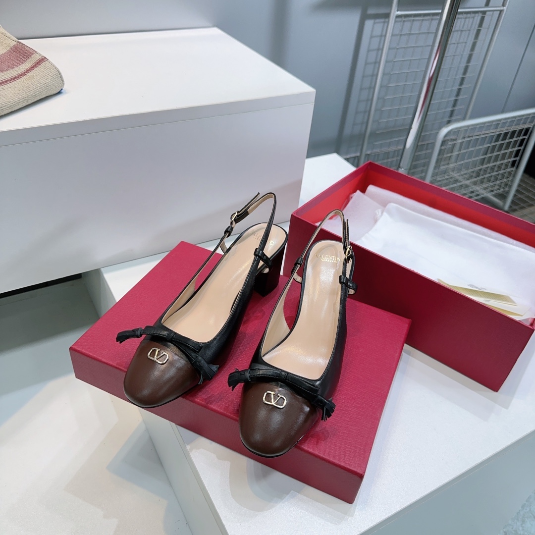 Valentino’s High-Quality Butterfly Shoes for Spring/Summer 2025: Top-Level Italian Craftsmanship. - 图片 8