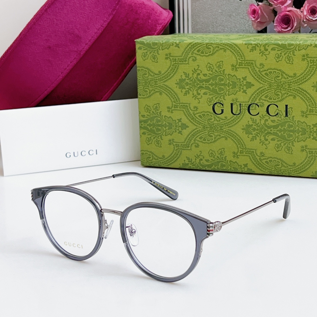  GUCC* 新品
MOD：GG1885OA 
SIZE：51口20-145
原版高品质
配光百搭镜框
