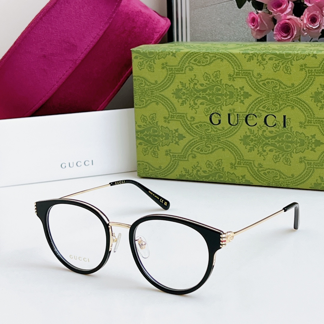  GUCC* 新品
MOD：GG1885OA 
SIZE：51口20-145
原版高品质
配光百搭镜框
