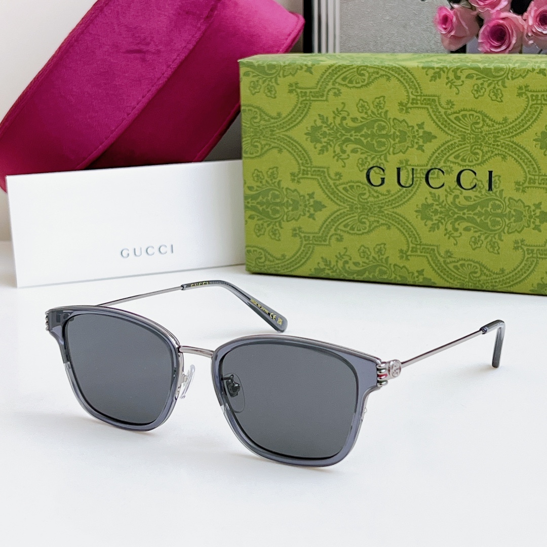  GUCC* 新品
MOD：GG1886OA 
SIZE：53口20-145
原版高品质
配光百搭镜框
