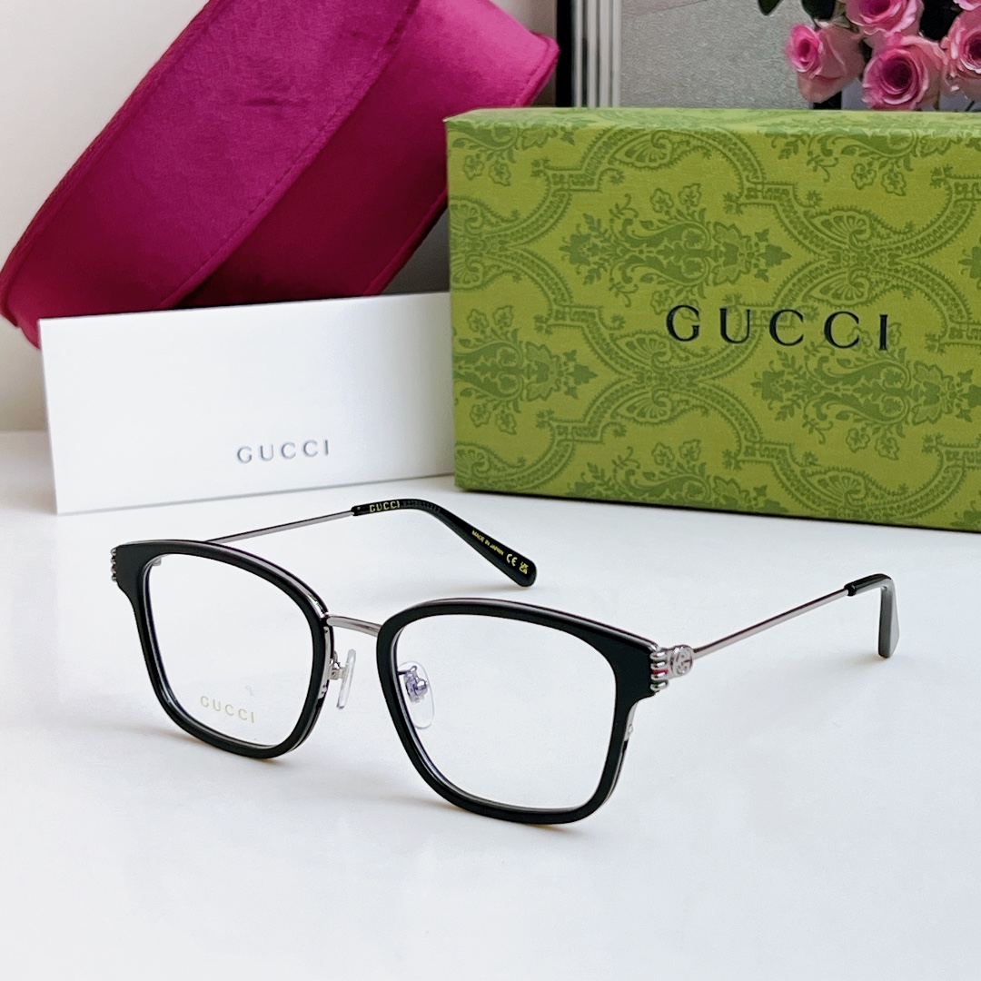  GUCC* 新品
MOD：GG1886OA 
SIZE：53口20-145
原版高品质
配光百搭镜框
