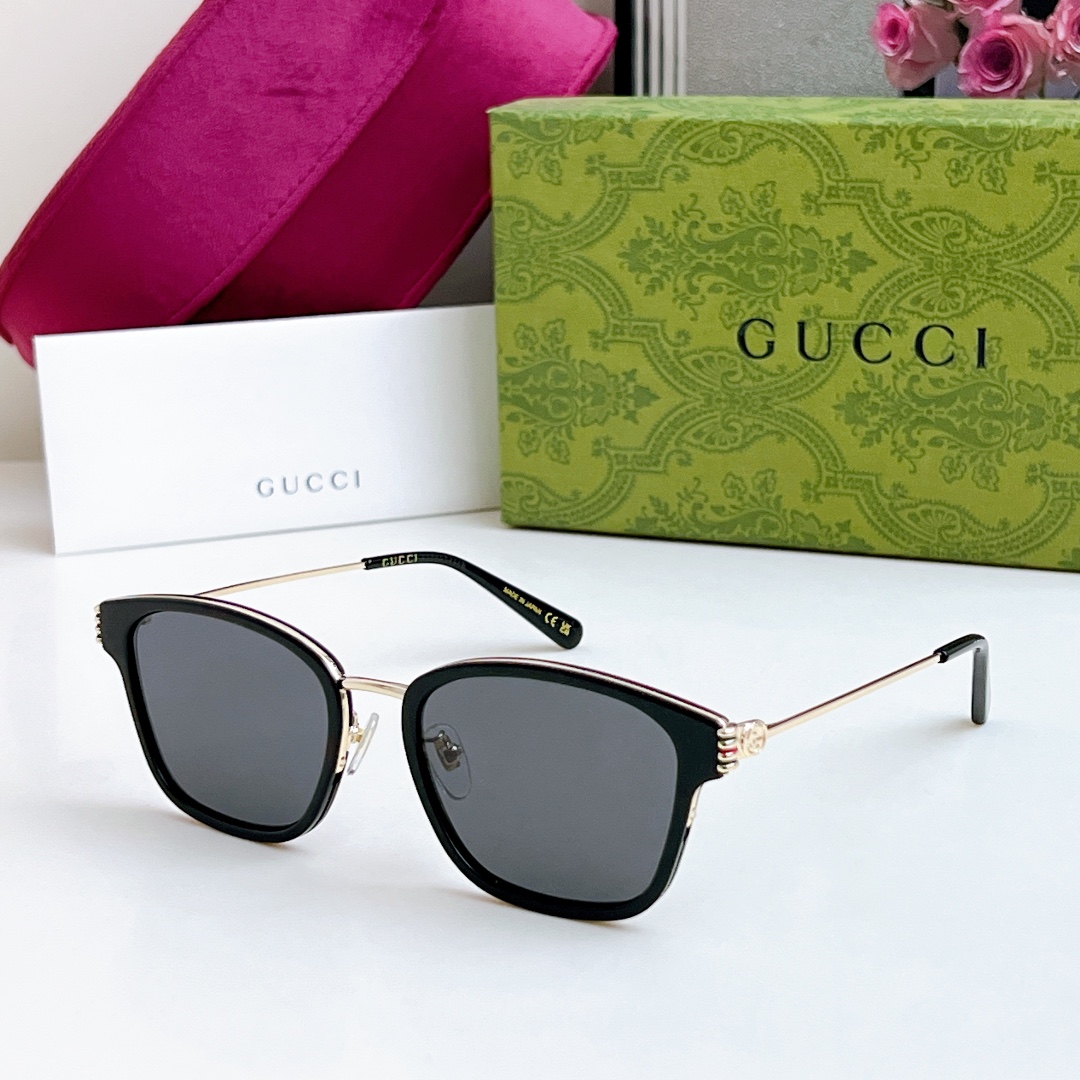  GUCC* 新品
MOD：GG1886OA 
SIZE：53口20-145
原版高品质
配光百搭镜框
