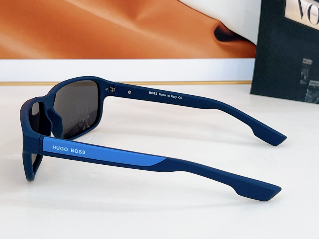 HUGO BOSS
MOD：24022
Size：60口14-135