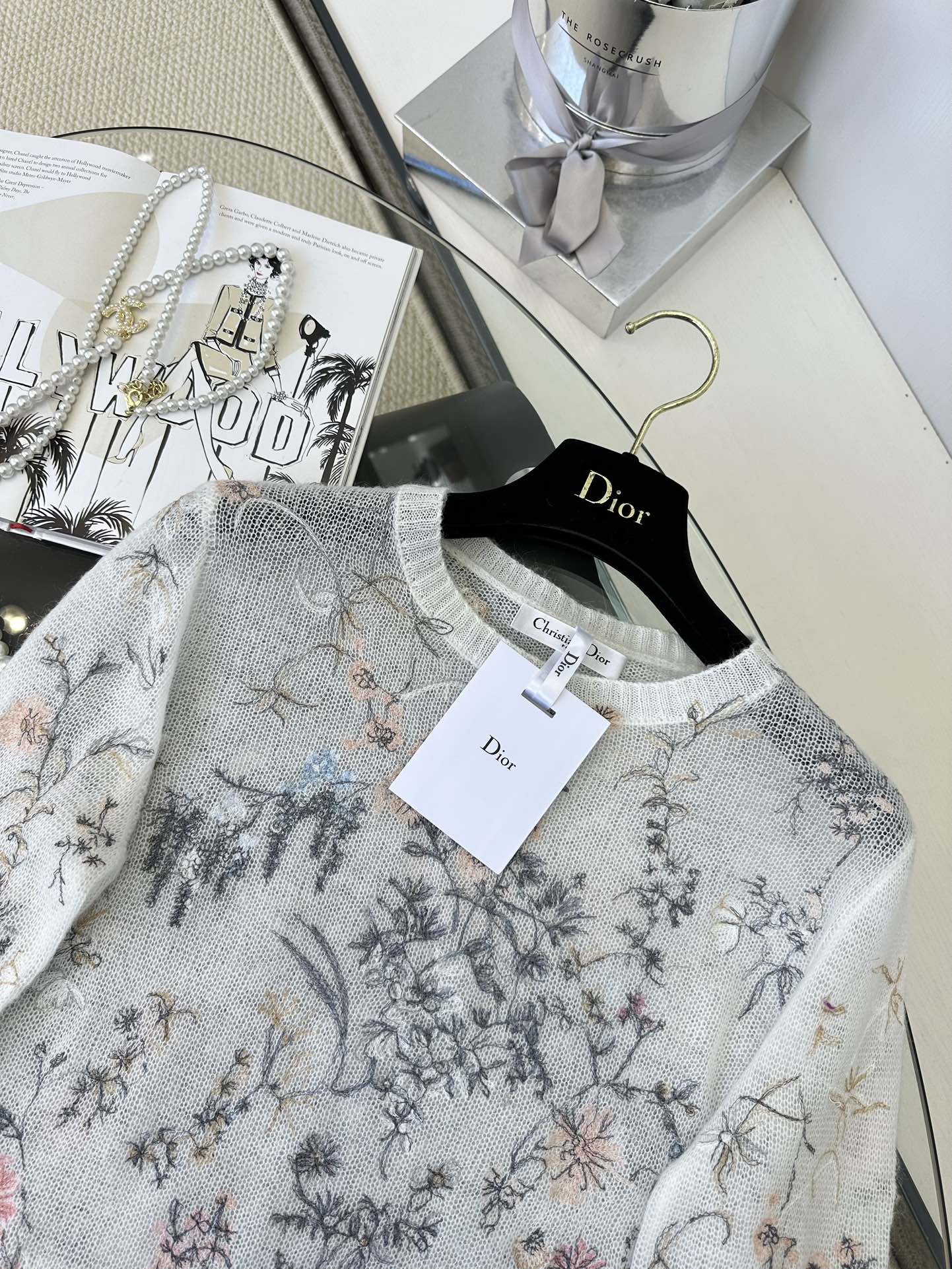 Dior Embroidered Wool-Blend Sweater: A Luxurious Floral Knit Top 4 i1747072624 5425 3