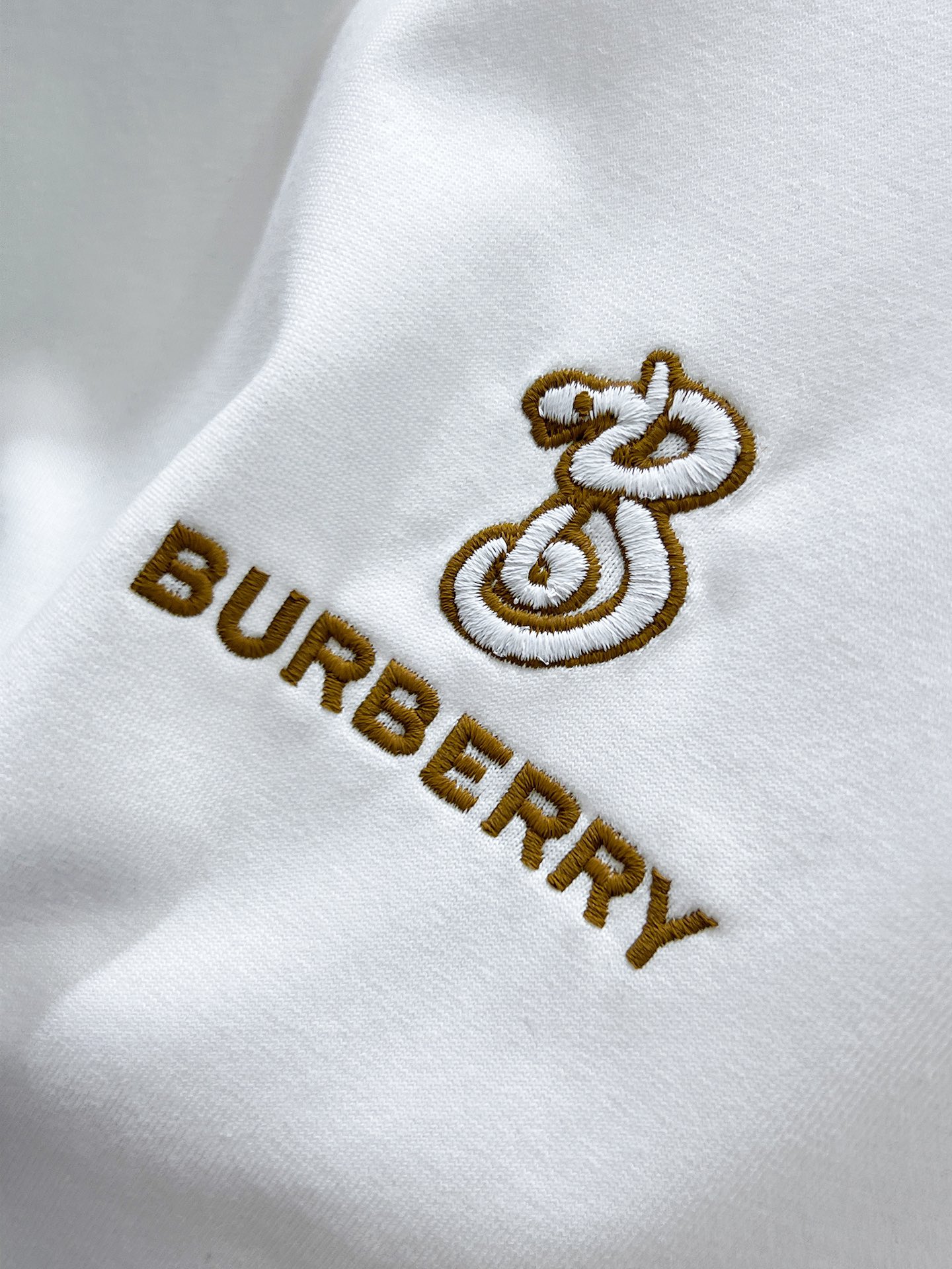 Burberry  T恤服装,burberry 6