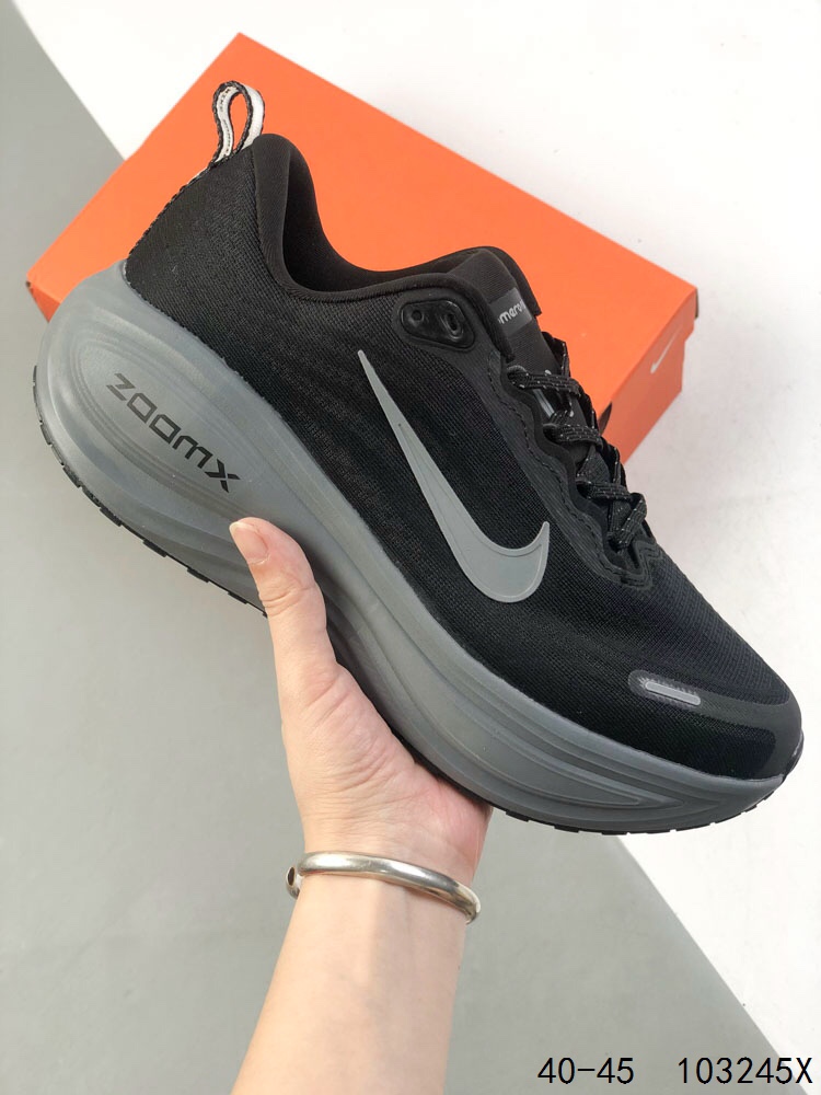 Nike Air Zoom Vomero 18: Responsive Cushioning for Ultimate Comfort 6 i1747121764 5261 4